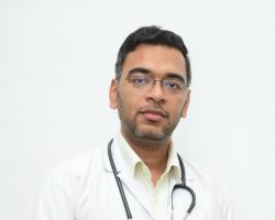 Dr. Shivank Shrivastav(MBBS MD DVL)